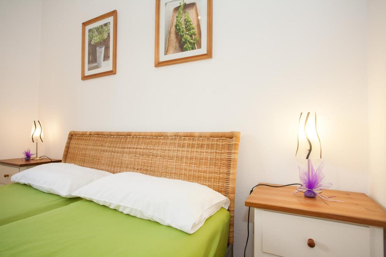 Apartments Dino Đảo Krk Ngoại thất bức ảnh