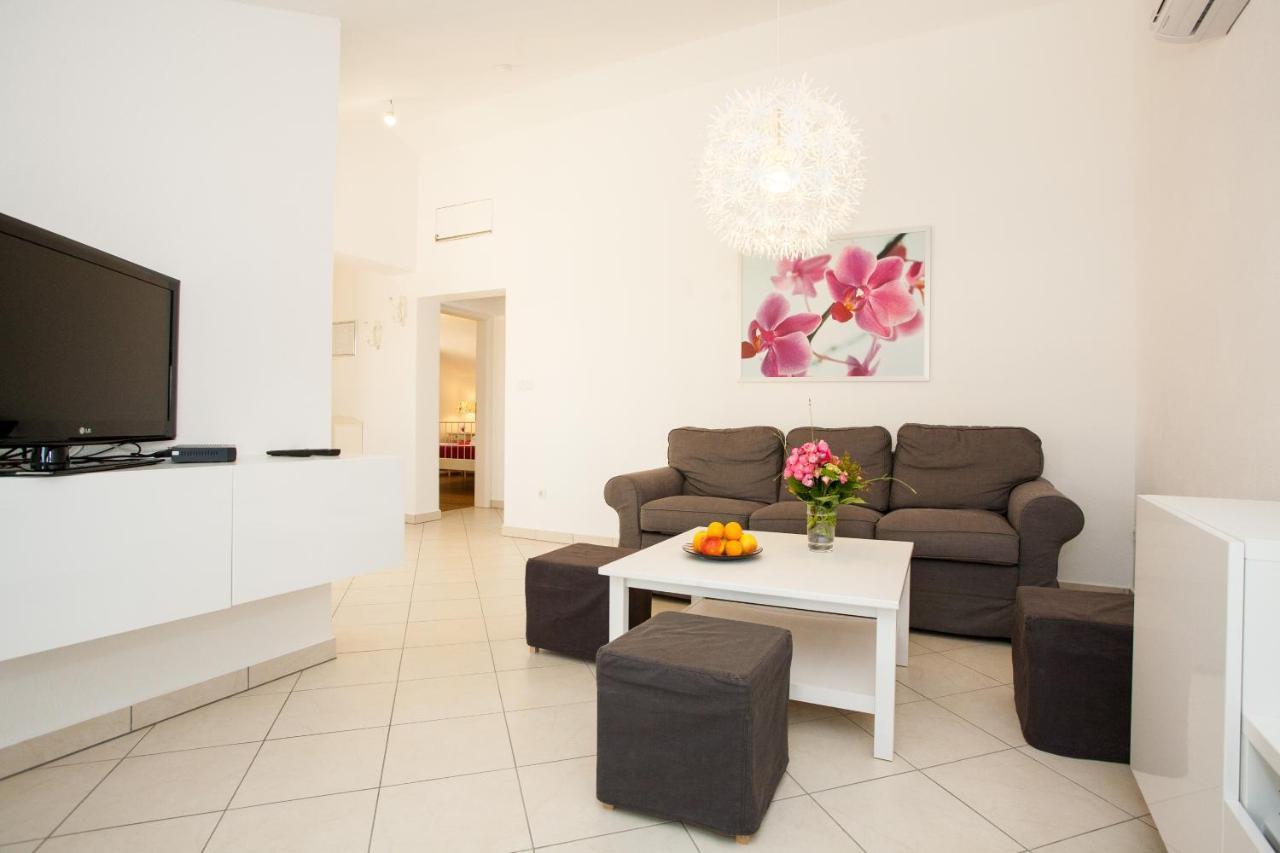 Apartments Dino Đảo Krk Ngoại thất bức ảnh