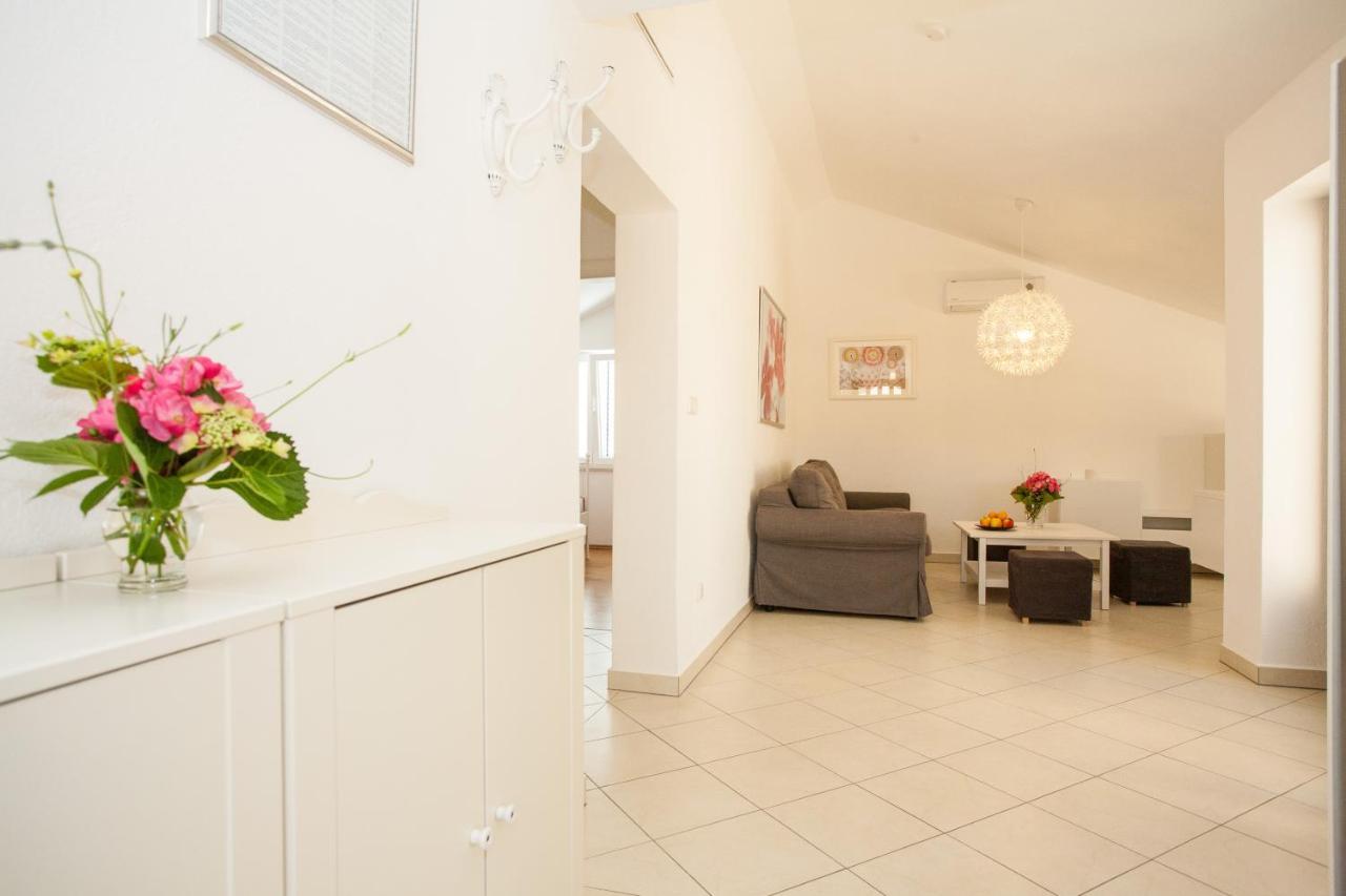 Apartments Dino Đảo Krk Ngoại thất bức ảnh