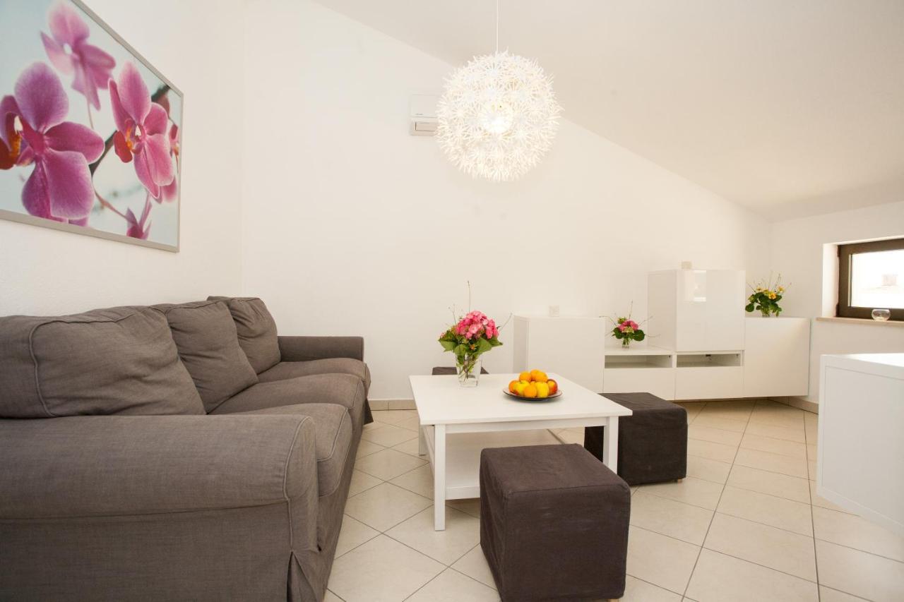 Apartments Dino Đảo Krk Ngoại thất bức ảnh